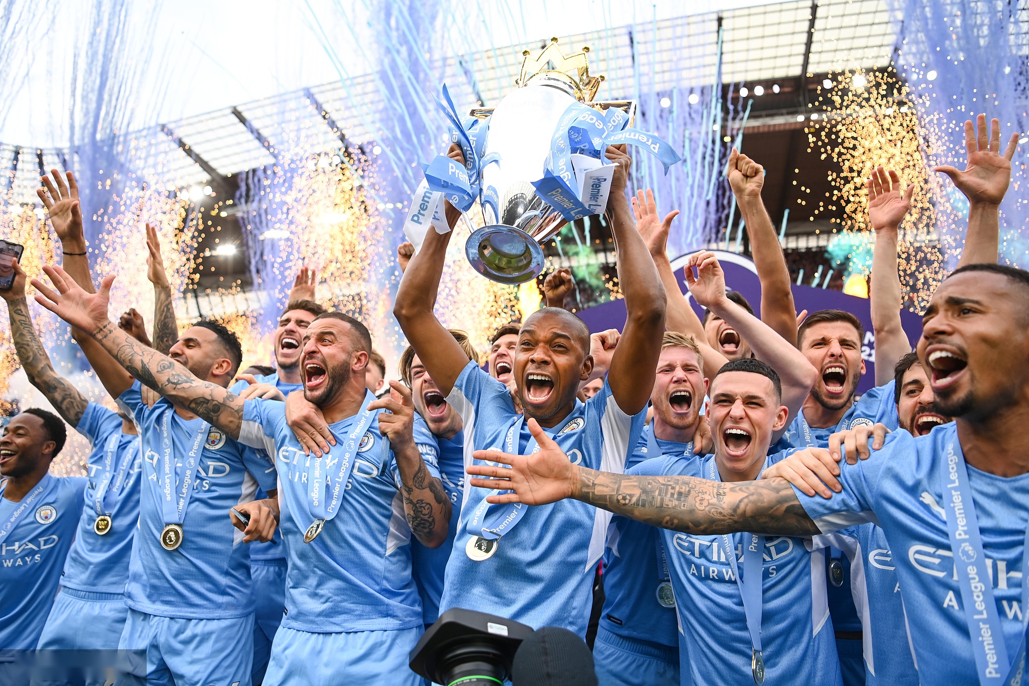 一个聪明的 一个聪明的