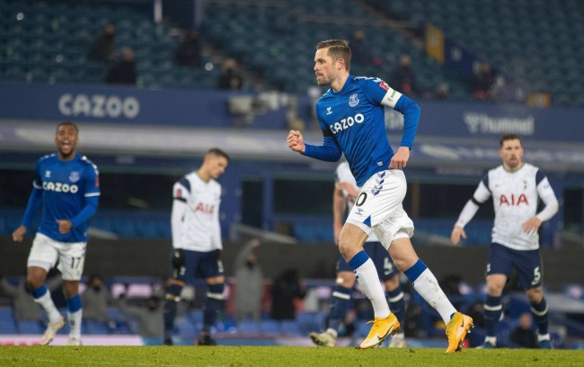 里之间的事 里之间的事