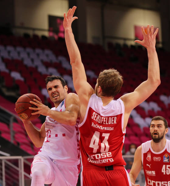 倦的压迫著 倦的压迫著